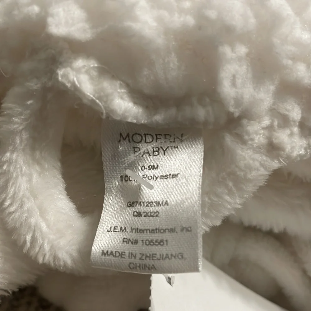 Modern baby bunny robe 0 to 9 month bunny robe w/ears Like‎ new condition